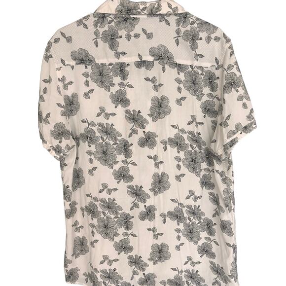 Truth Substance - Floral Short Sleeve Button-Up - Picture 3 of 4